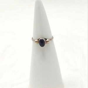 Size 5 dainty vintage sterling silver ring with deep purple stone